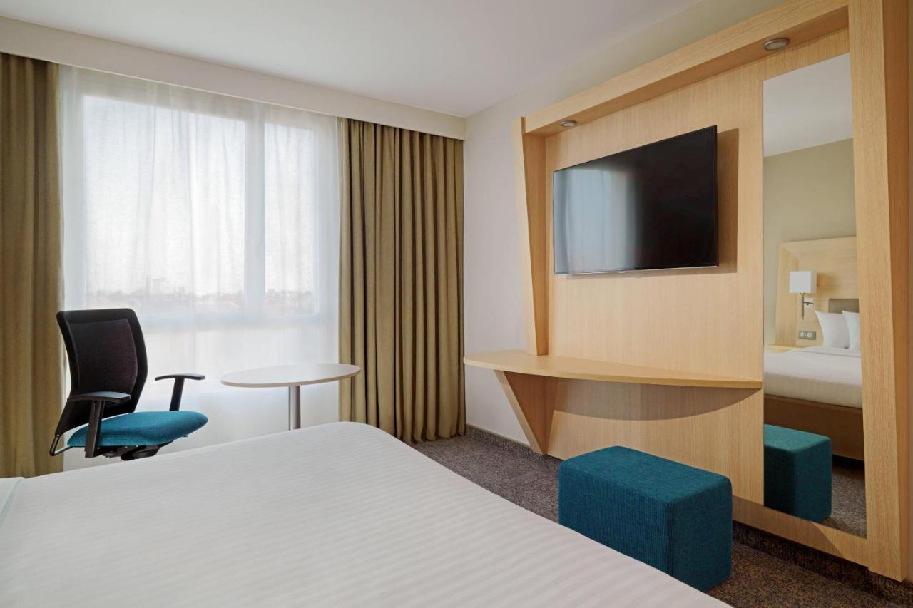 Courtyard By Marriott Paris La Defense West - Colombes Hotel Bois-Colombes Екстериор снимка