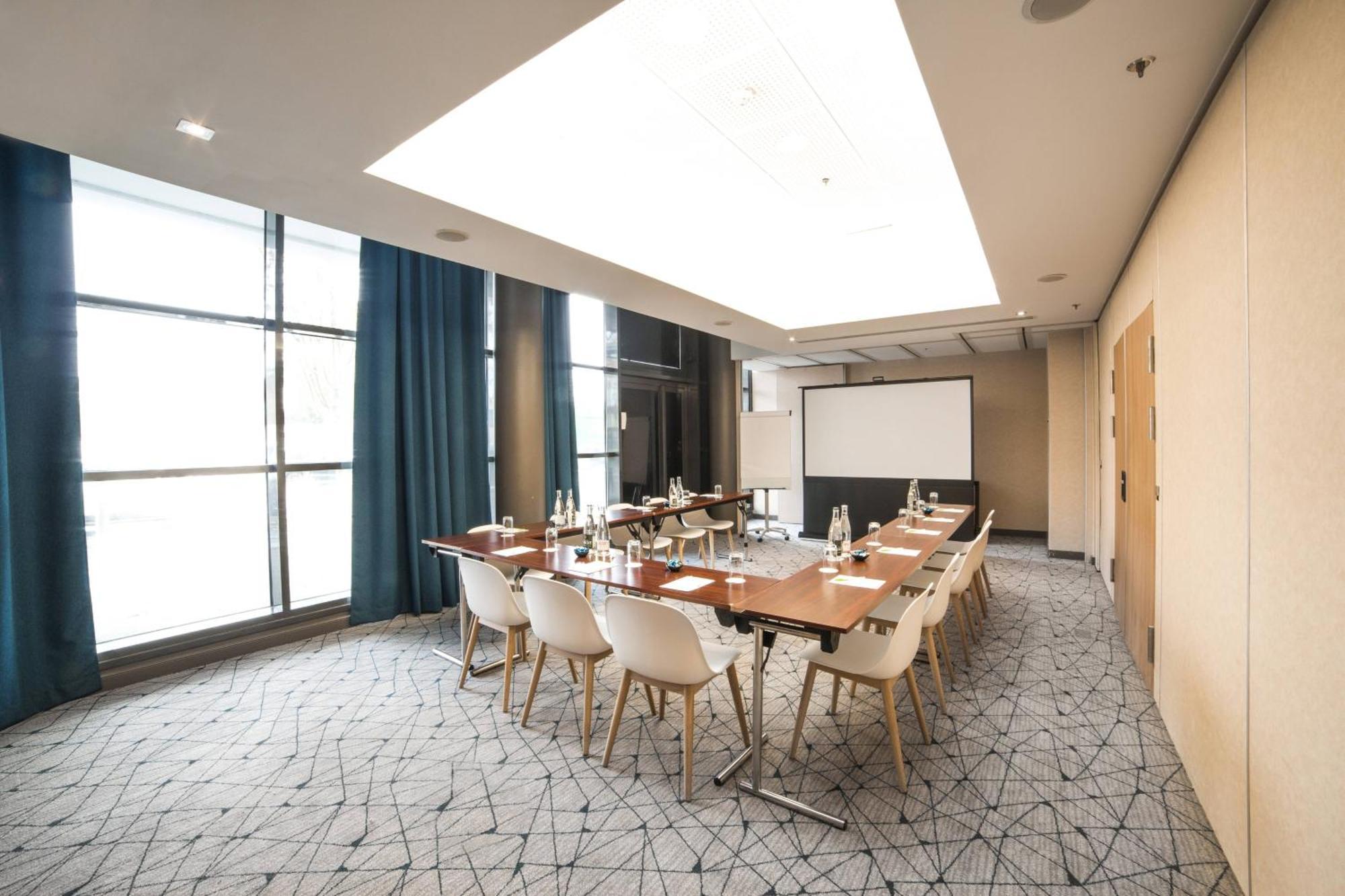 Courtyard By Marriott Paris La Defense West - Colombes Hotel Bois-Colombes Екстериор снимка