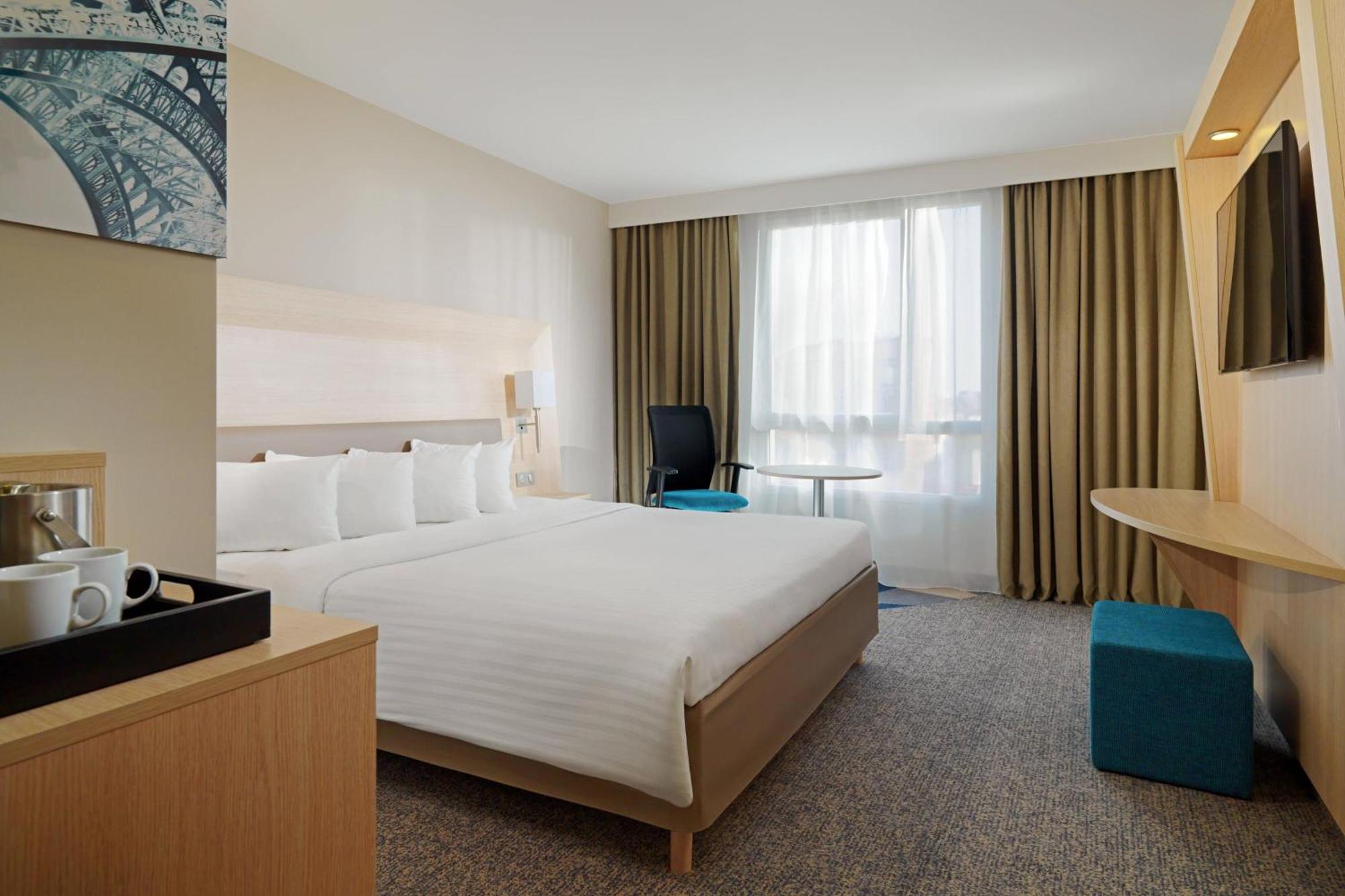 Courtyard By Marriott Paris La Defense West - Colombes Hotel Bois-Colombes Екстериор снимка