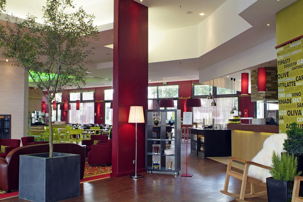 Courtyard By Marriott Paris La Defense West - Colombes Hotel Bois-Colombes Екстериор снимка