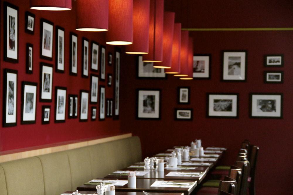 Courtyard By Marriott Paris La Defense West - Colombes Hotel Bois-Colombes Екстериор снимка